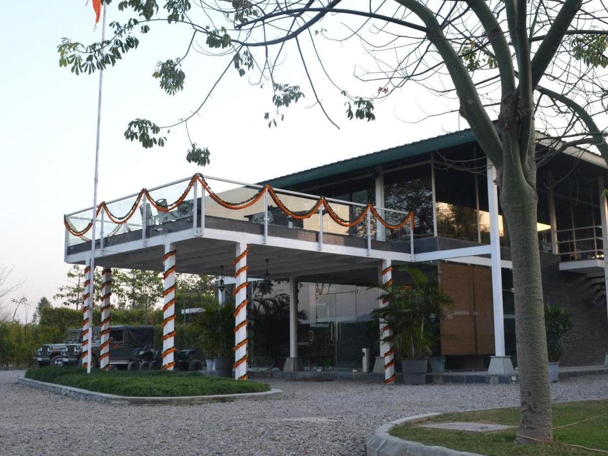 Amatra By The Ganges Hotell Haridwār Eksteriør bilde